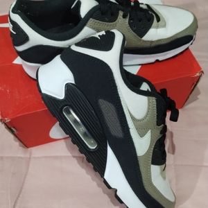 Nike Air Max 90